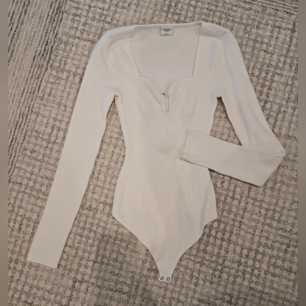Abercrombie & Fitch Cream Ribbed Long Sleeve Snap Bodysuit
